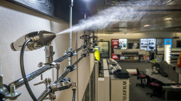 Spray humidifier at Fujifilm printer Spray humidifier at Fujifilm printer