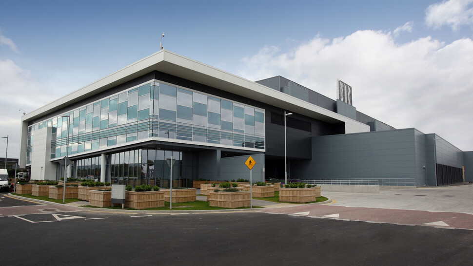 evaporative humidifiers at microsoft data centre